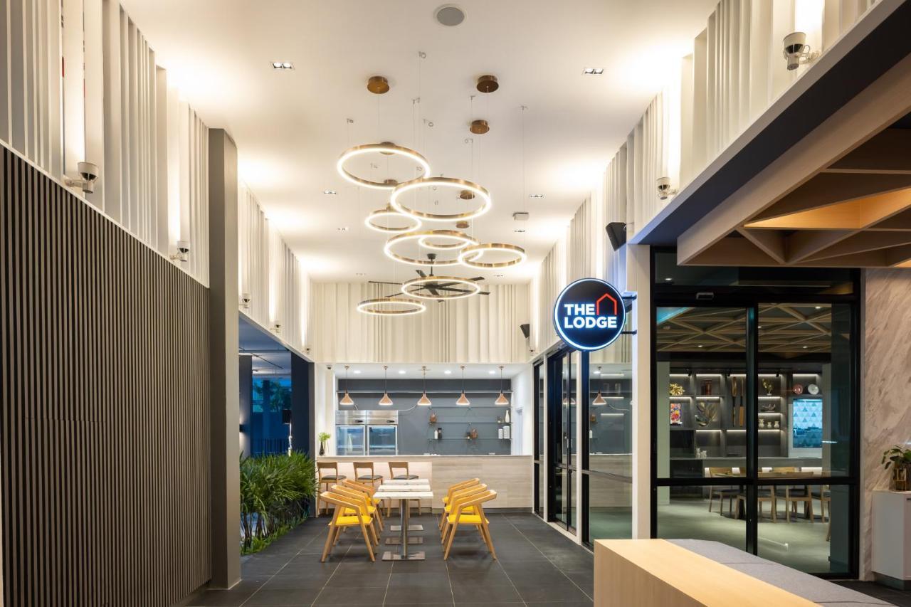 Travelodge Phuket Town Екстериор снимка