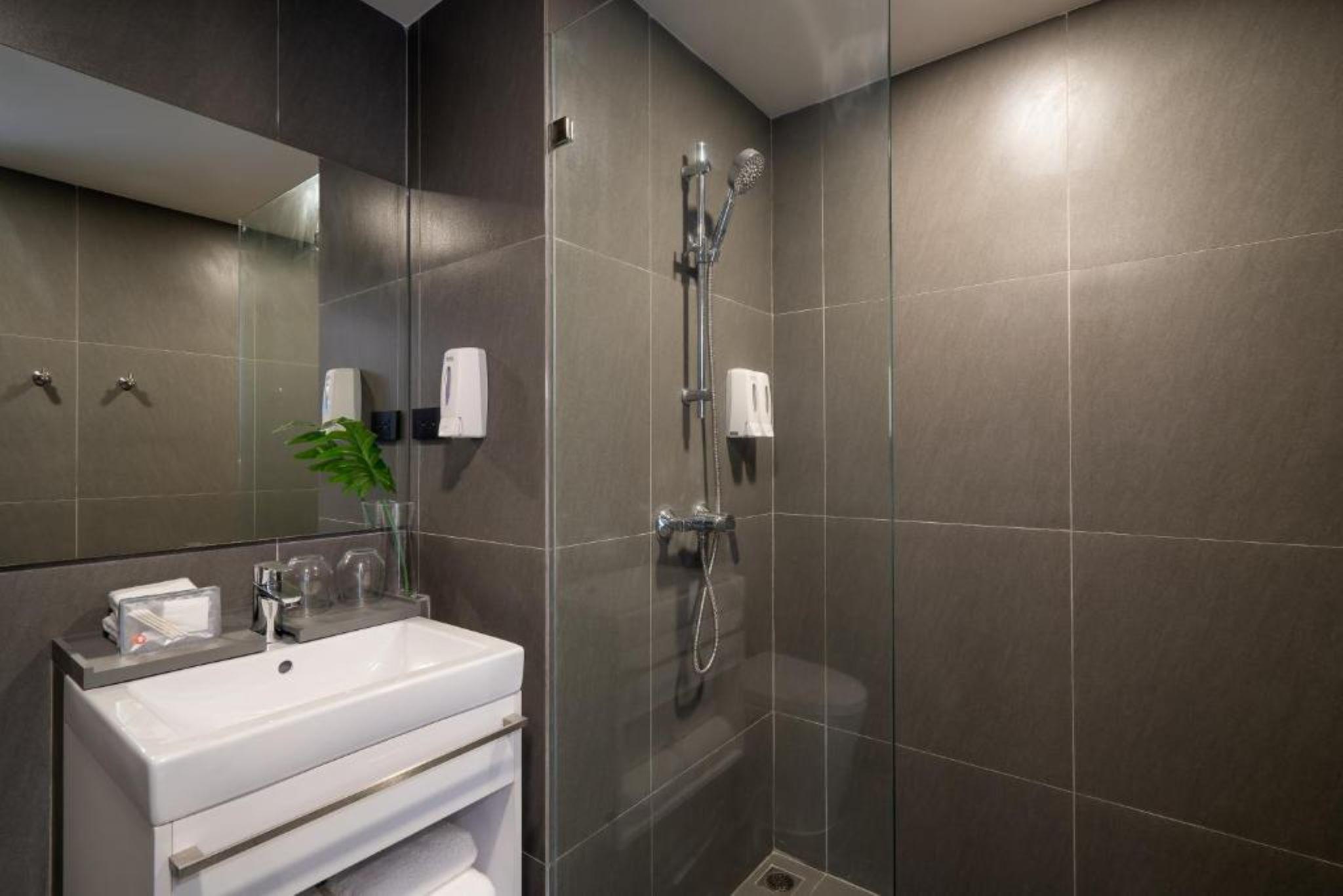 Travelodge Phuket Town Екстериор снимка