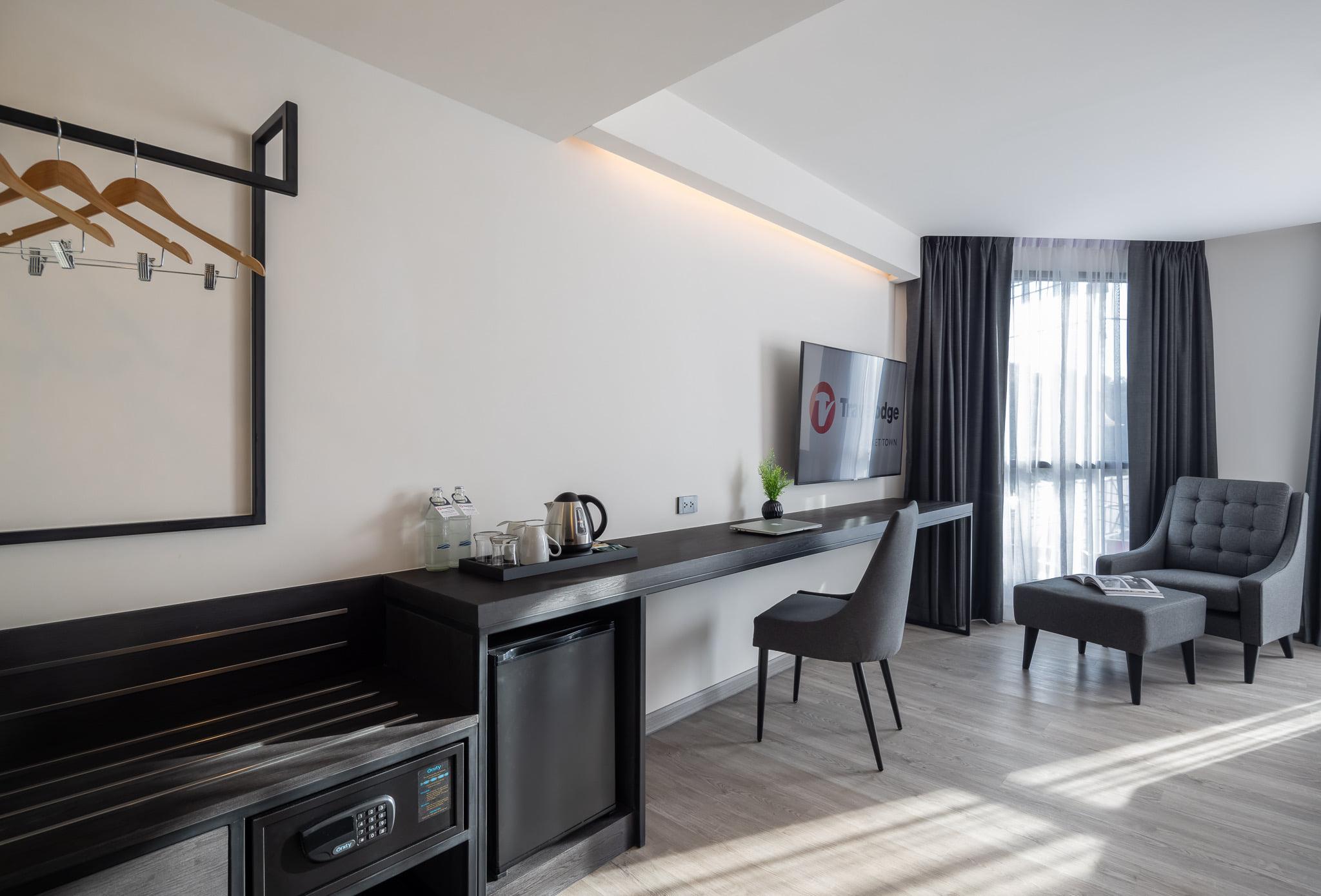 Travelodge Phuket Town Екстериор снимка