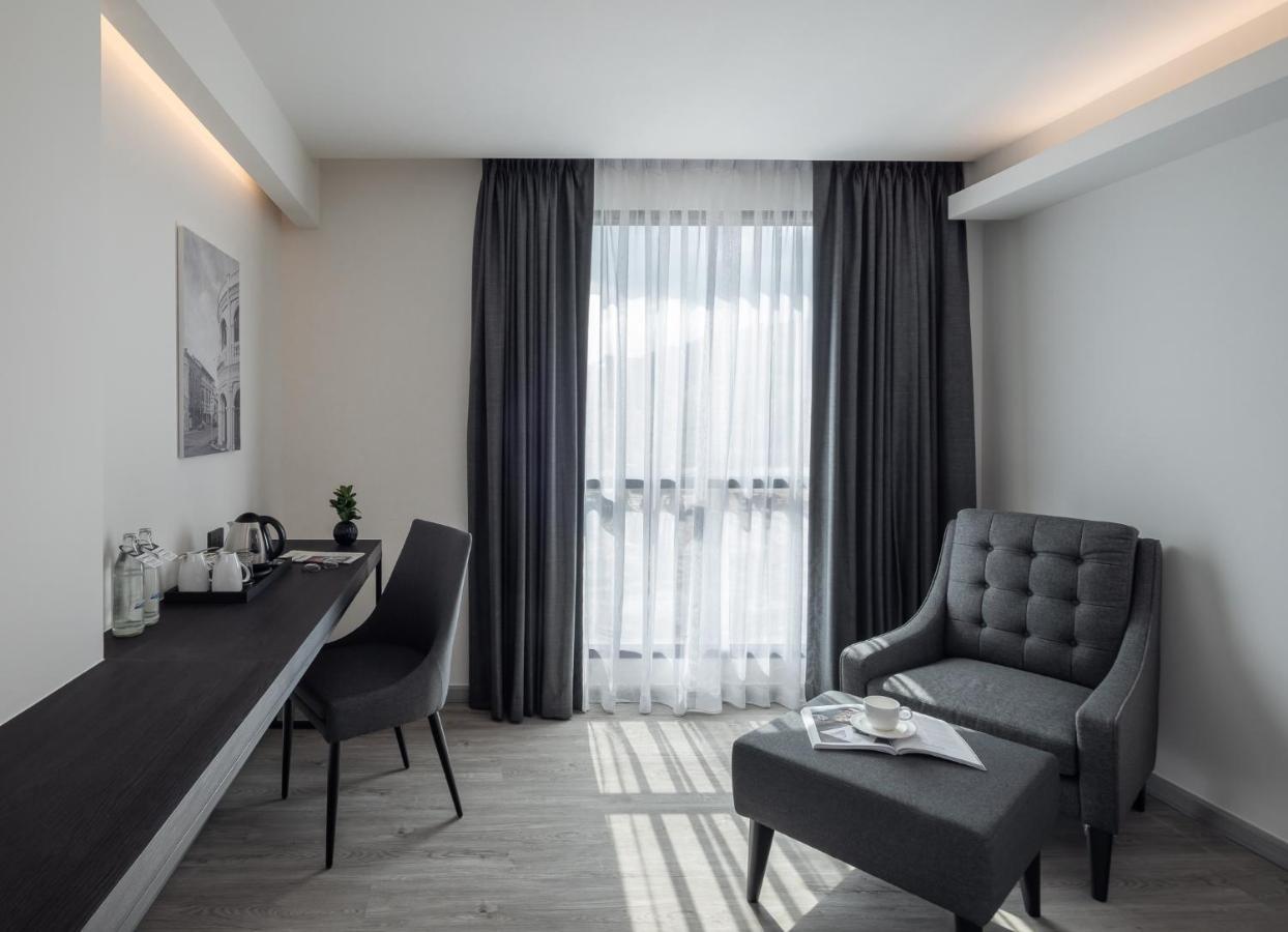 Travelodge Phuket Town Екстериор снимка